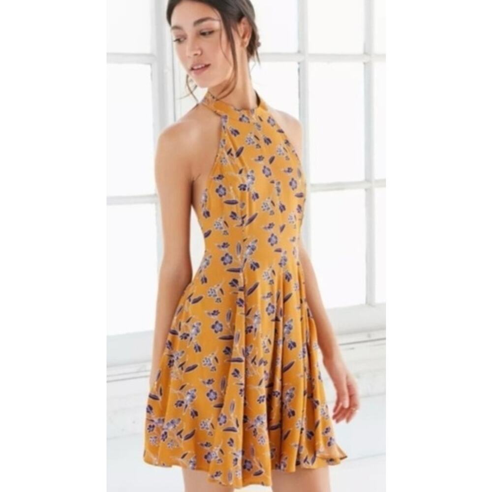 Urban Outfitters Kimchi Blue Tropi Mock Neck Mini Dress Medium ❤️